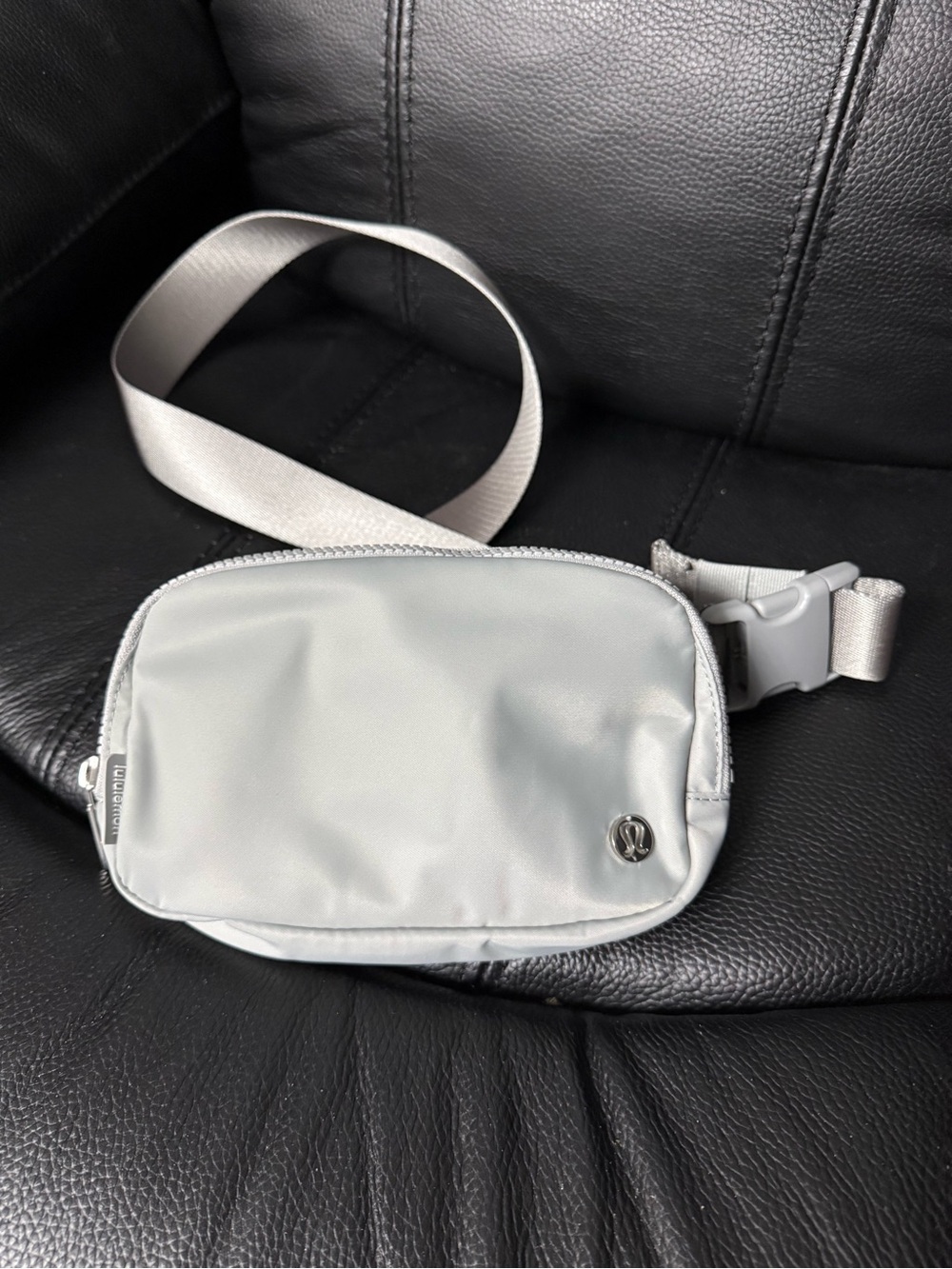 New Lululemon Light Gray Crossbody Waist Bag